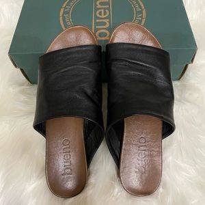 Bueno Turner Leather Slide